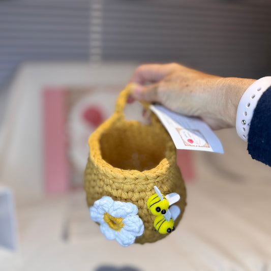 Small Hanging Storage Basket - Blooms & Buzzes Collection
